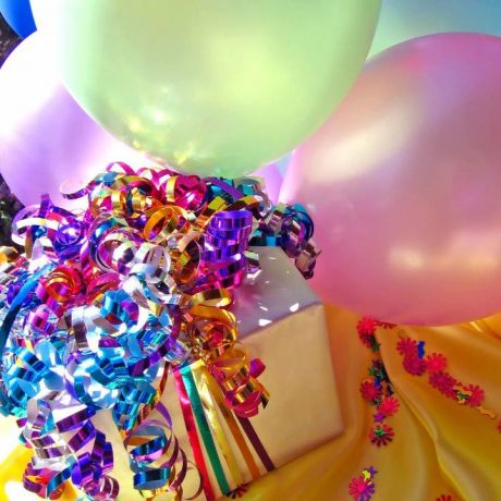 Balloon gift display from Attica Balloons
