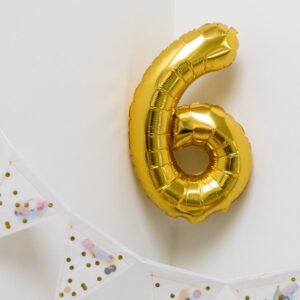 Gold number 6 balloon